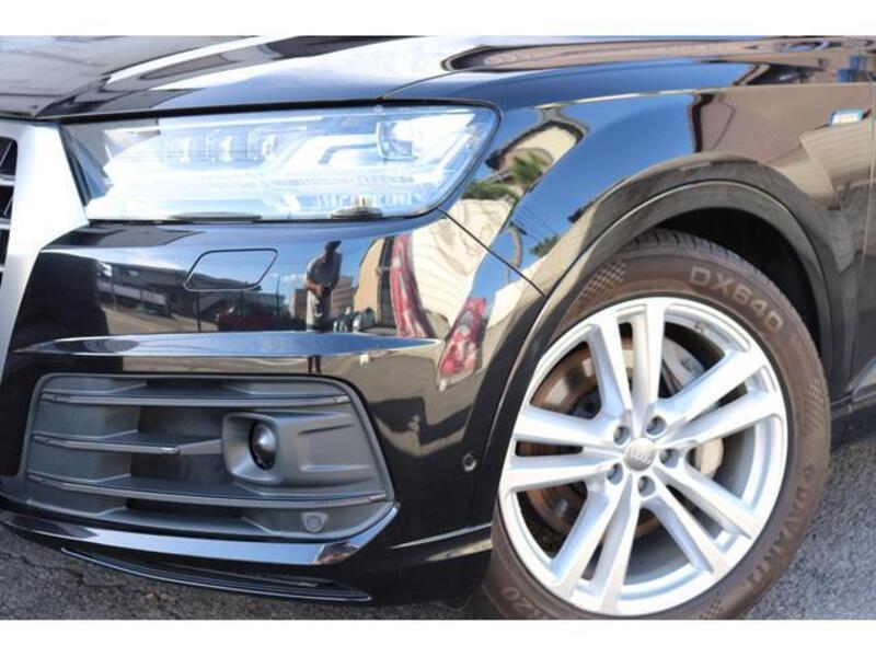 Q7