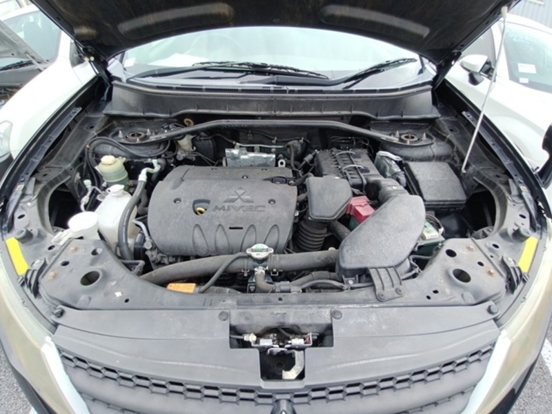 OUTLANDER