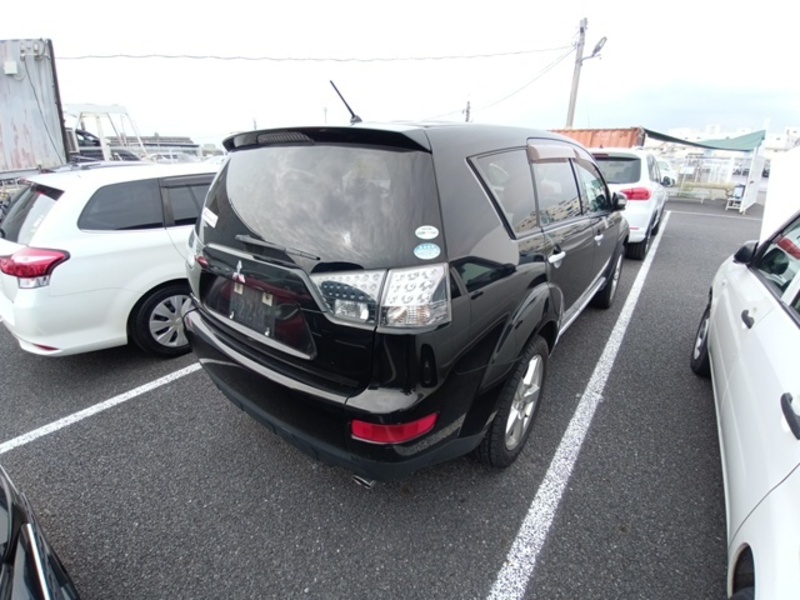 OUTLANDER