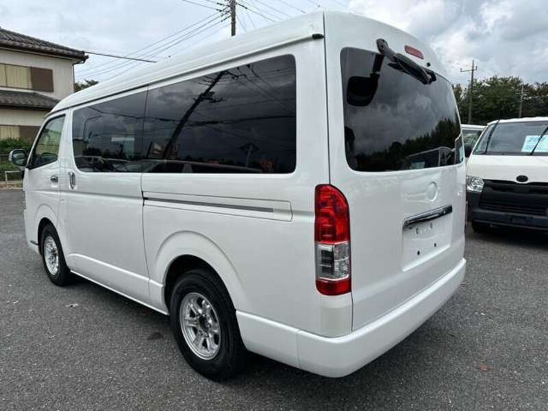 HIACE