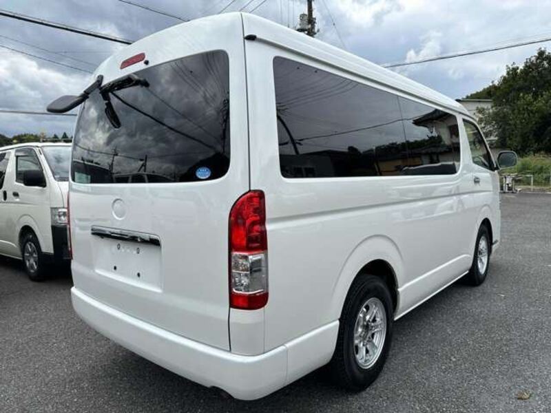 HIACE
