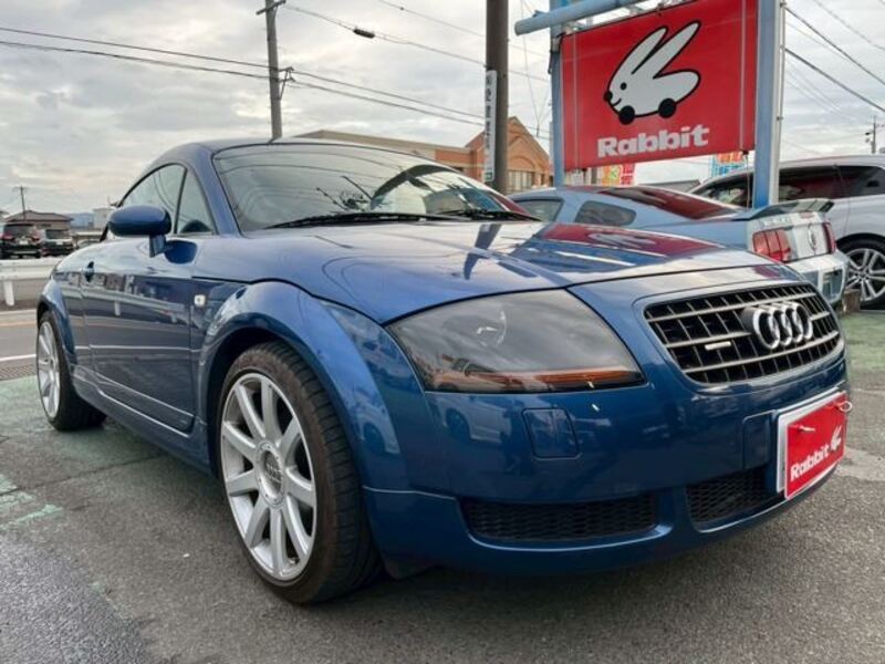 AUDI TT