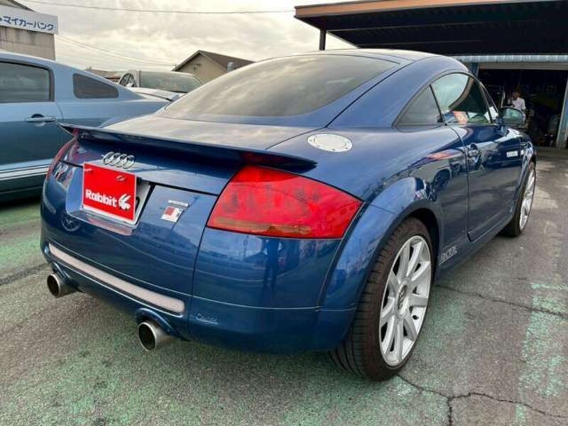 TT
