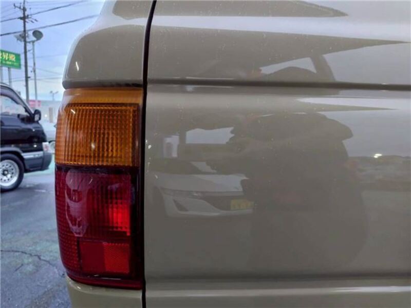 HILUX SURF