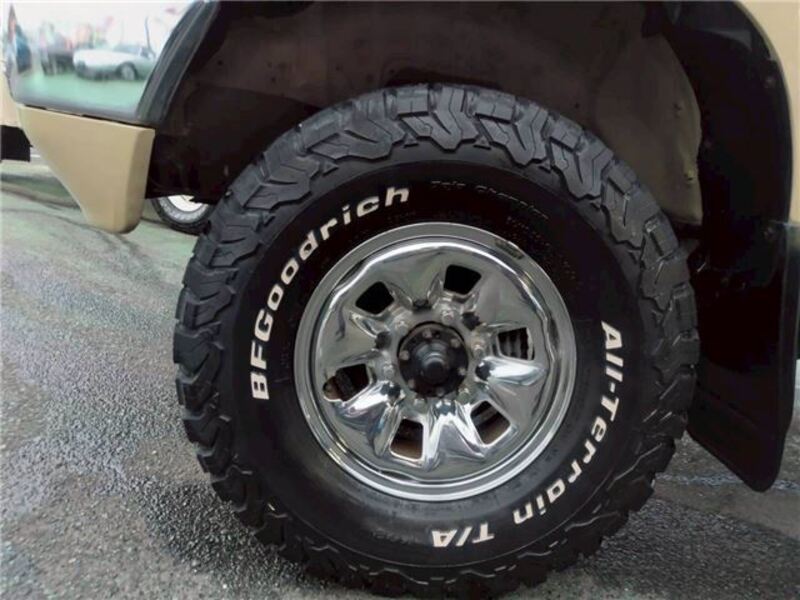 HILUX SURF