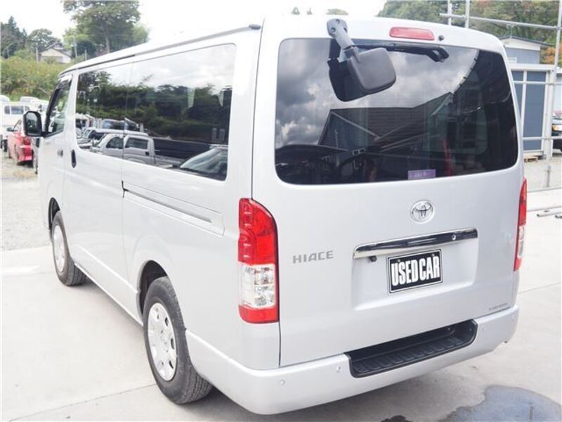 HIACE VAN