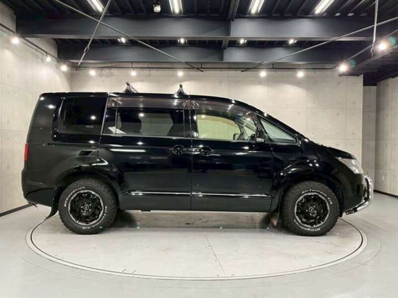 DELICA D5