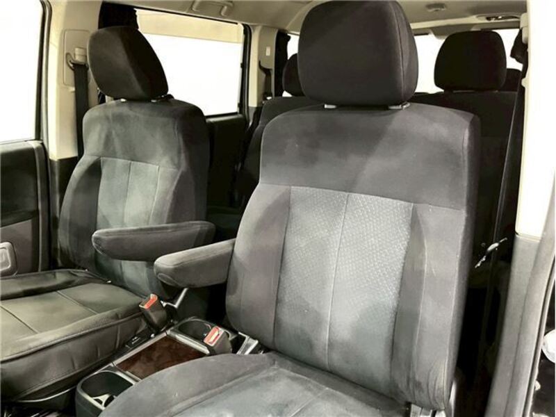 DELICA D5