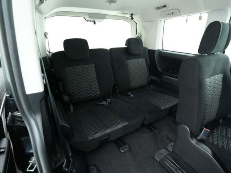 DELICA D5