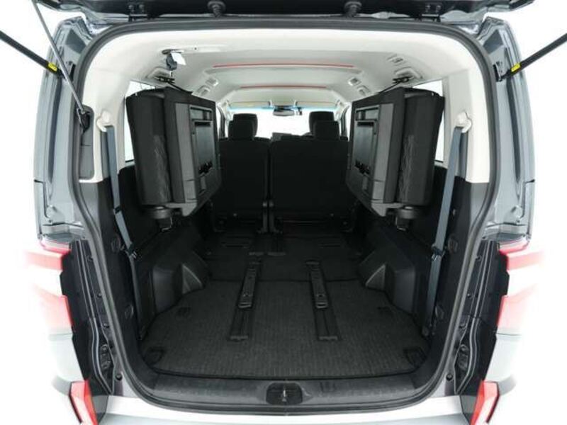 DELICA D5
