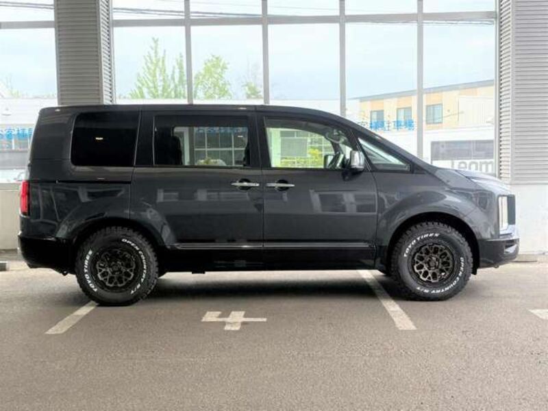 DELICA D5
