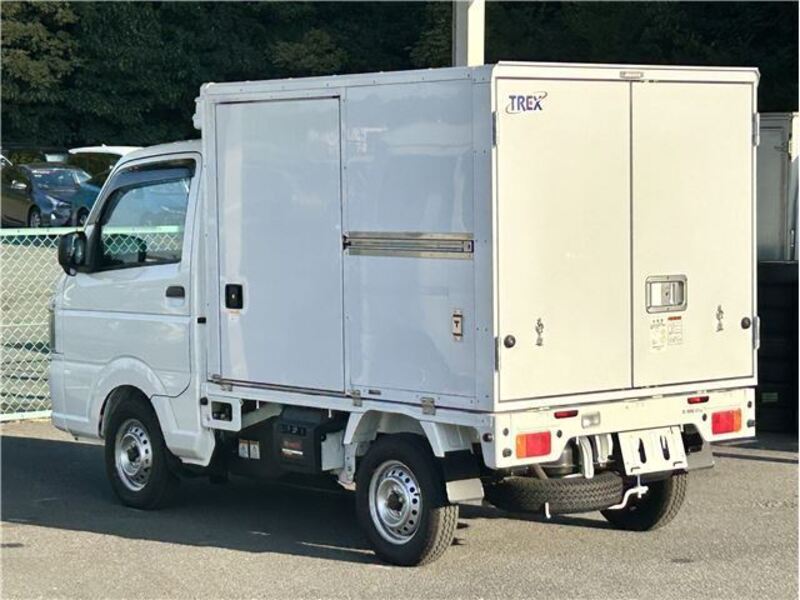 CARRY TRUCK