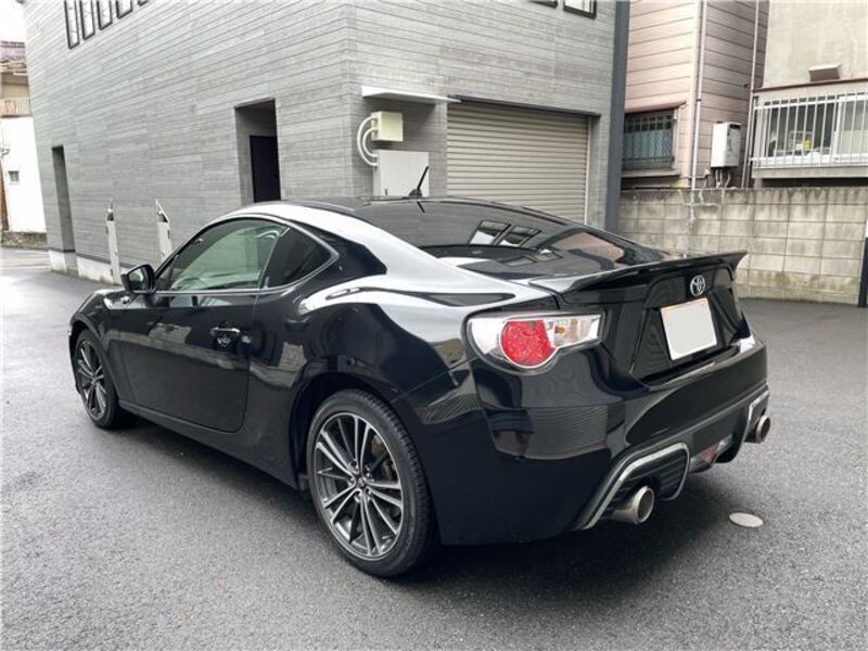 86