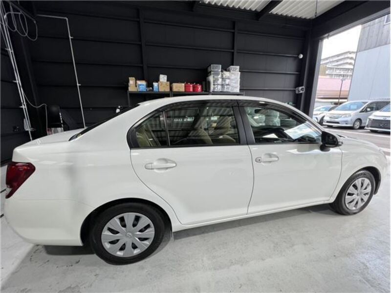 COROLLA AXIO