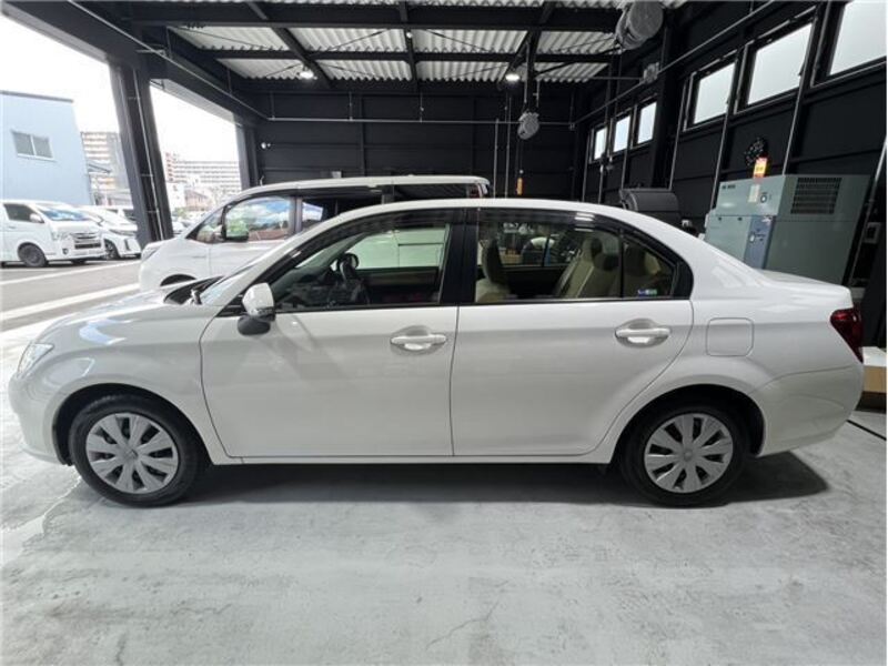 COROLLA AXIO