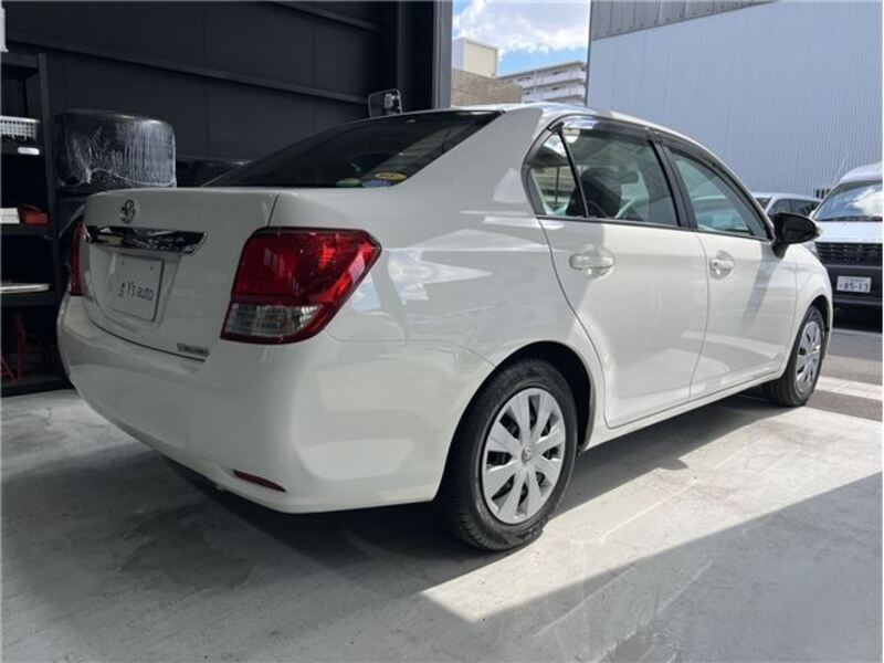 COROLLA AXIO
