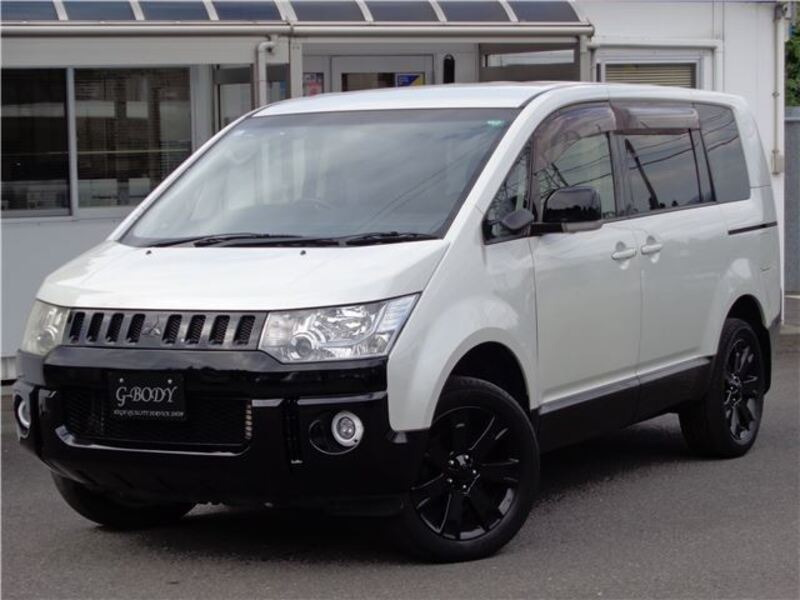 MITSUBISHI DELICA