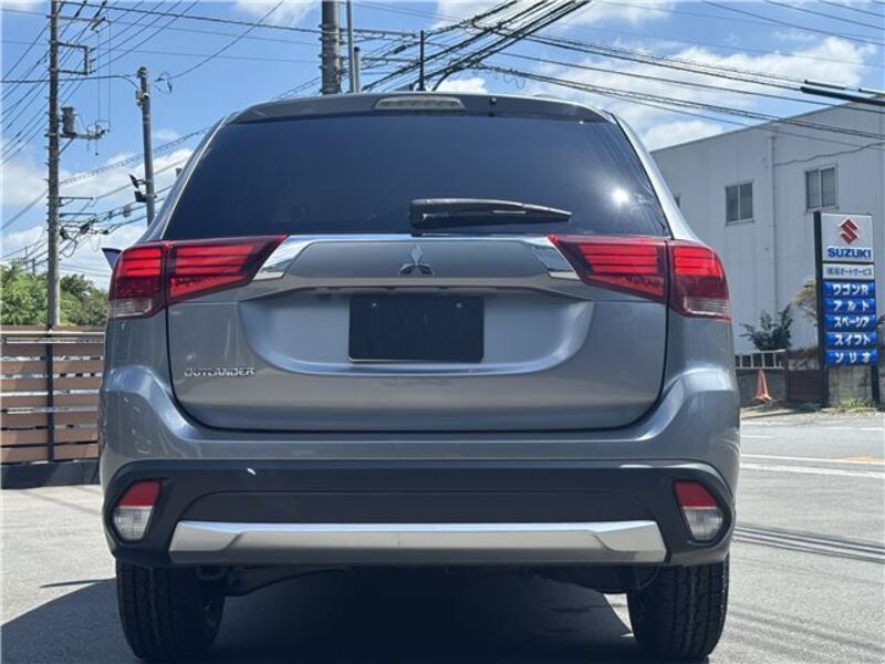 OUTLANDER
