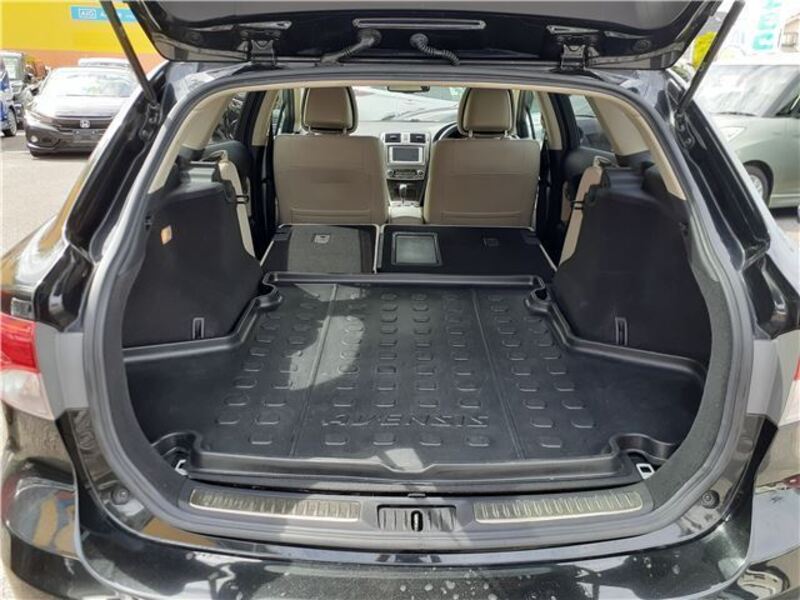 AVENSIS WAGON