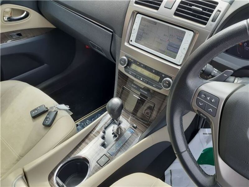 AVENSIS WAGON