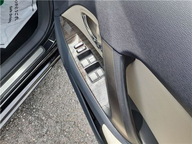 AVENSIS WAGON
