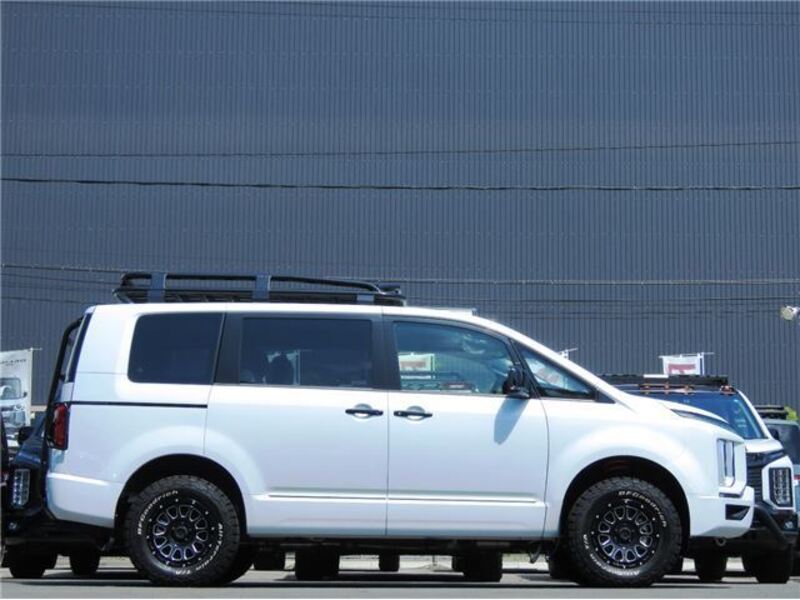 DELICA D5