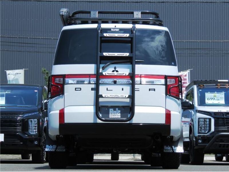 DELICA D5