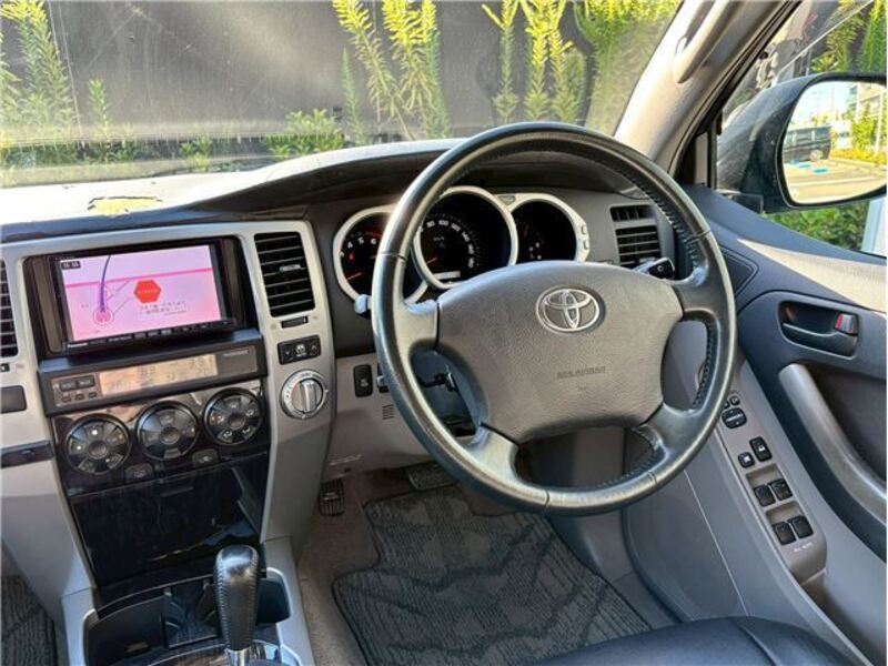HILUX SURF