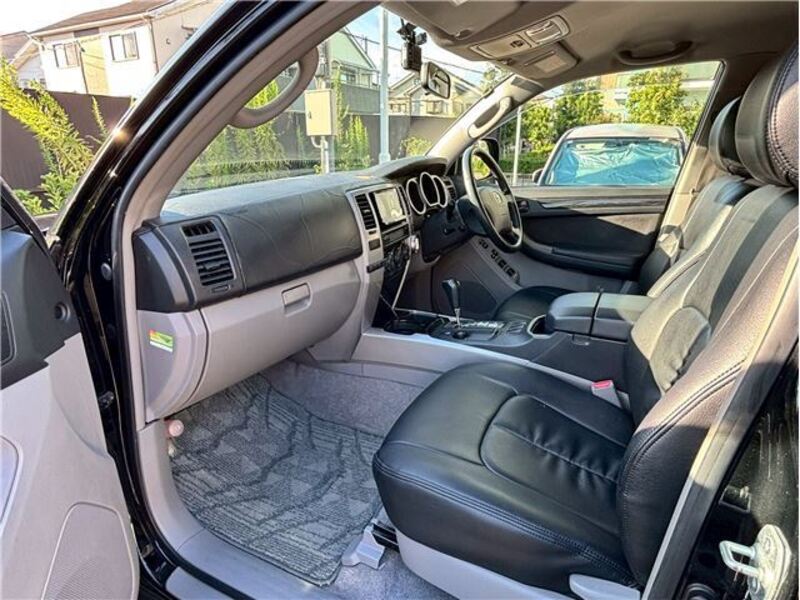 HILUX SURF