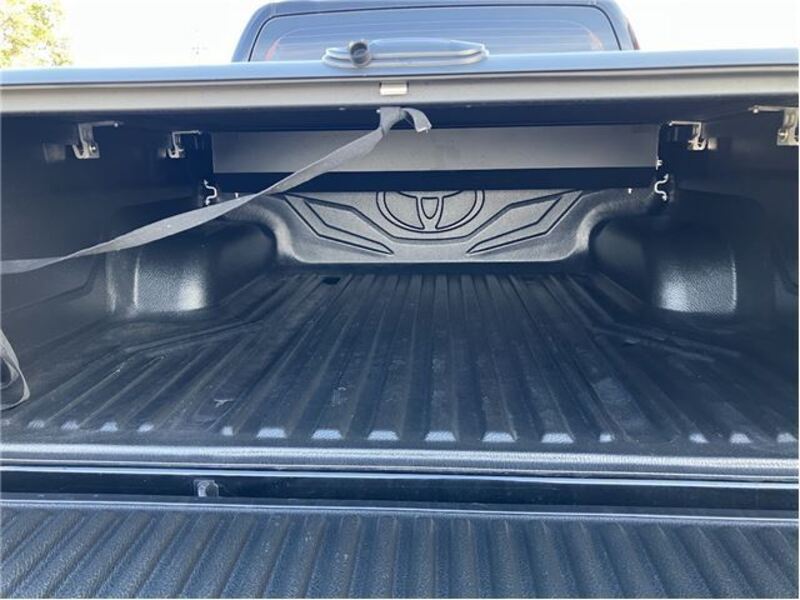 HILUX