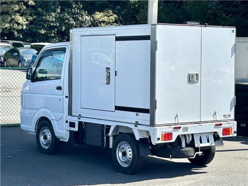 CARRY TRUCK