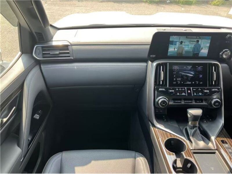 LX