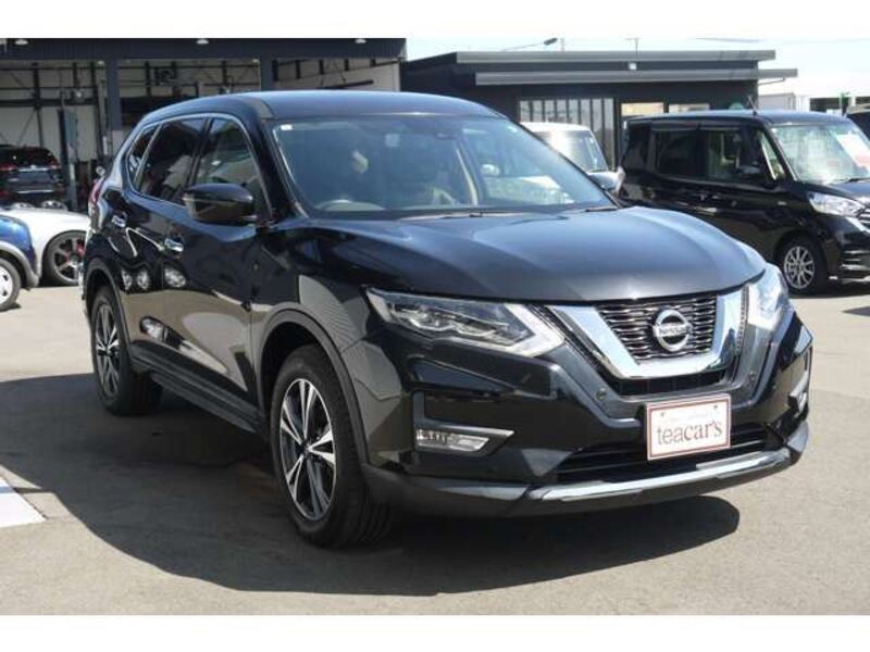 X-TRAIL