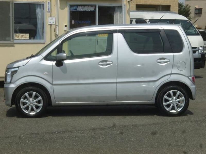 WAGON R