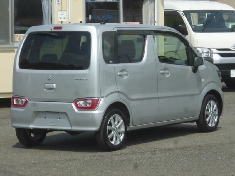 WAGON R
