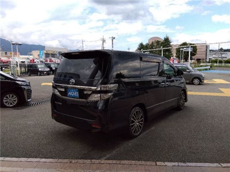 VELLFIRE