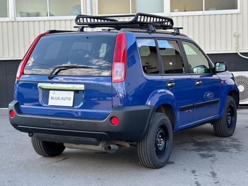 X-TRAIL