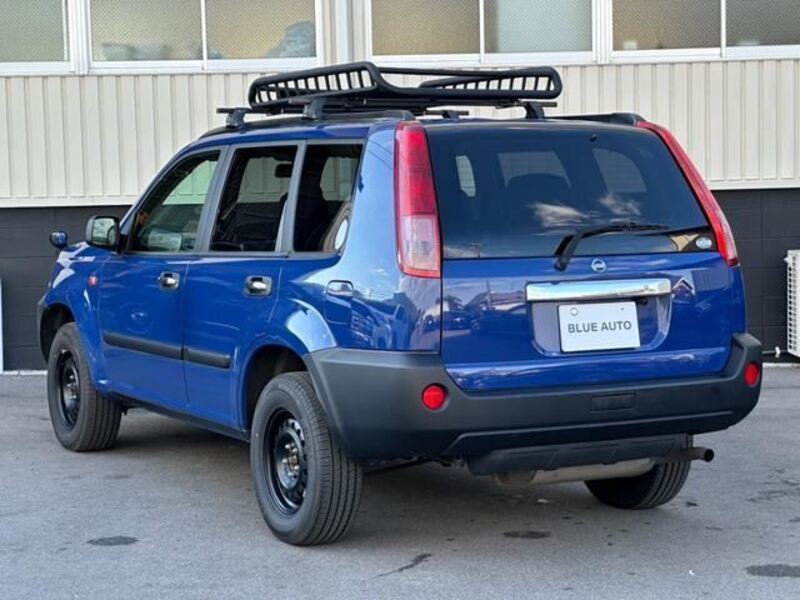 X-TRAIL