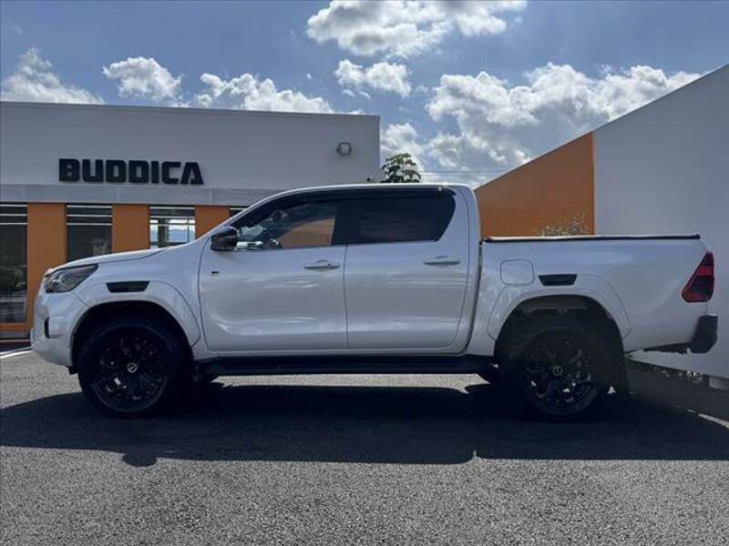HILUX