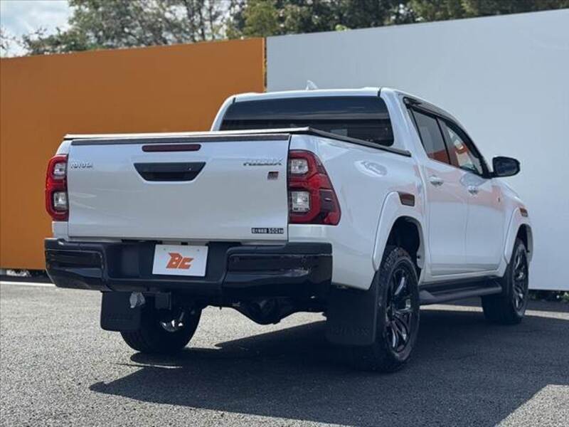 HILUX