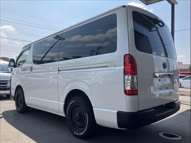 HIACE VAN