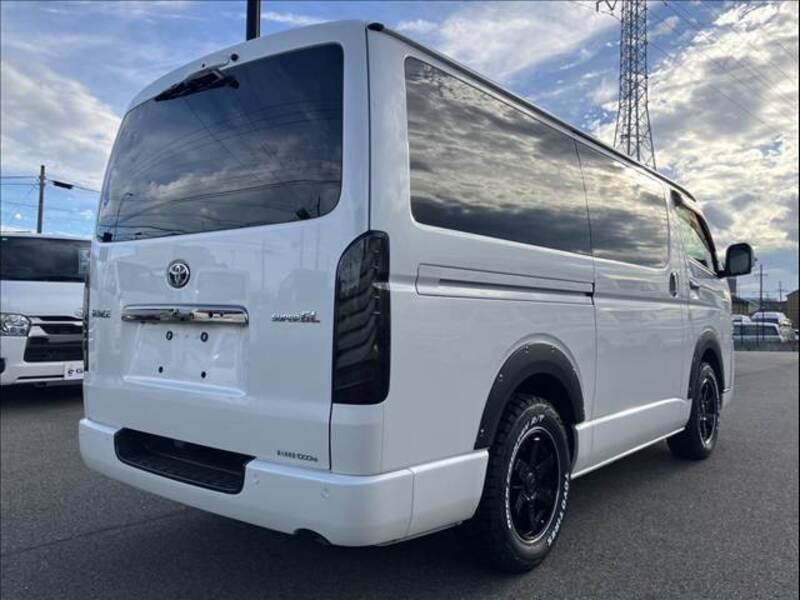 HIACE VAN