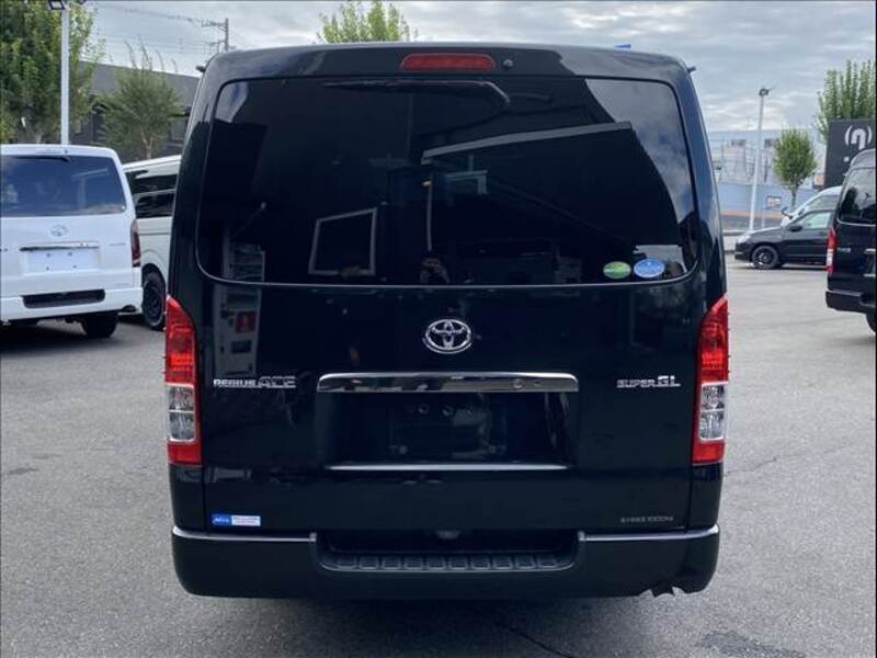 HIACE VAN