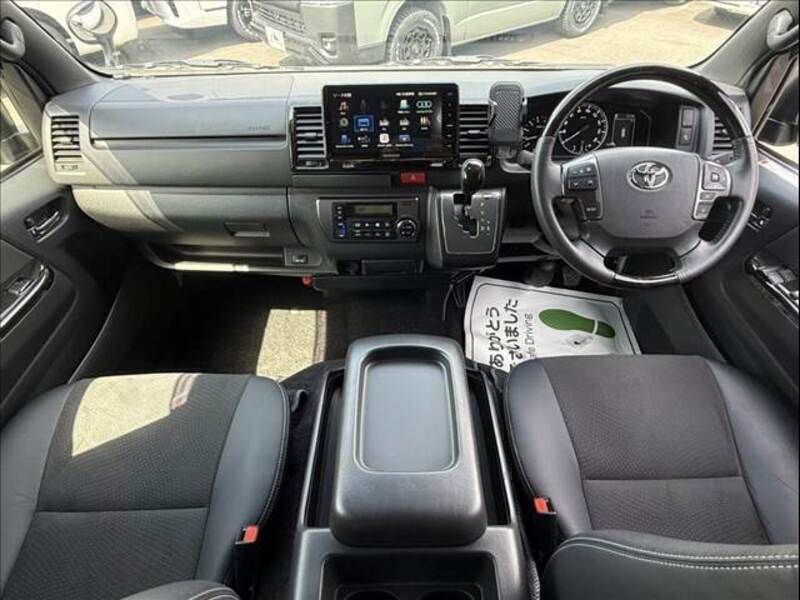 HIACE VAN