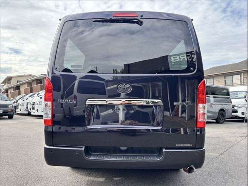 HIACE VAN