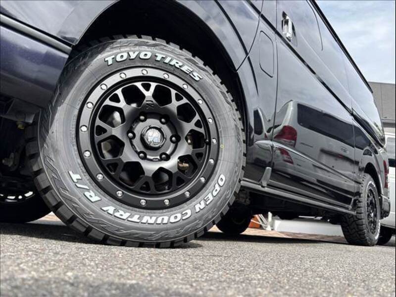 HIACE VAN