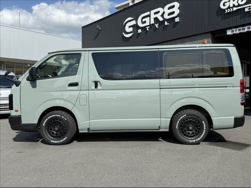 HIACE VAN