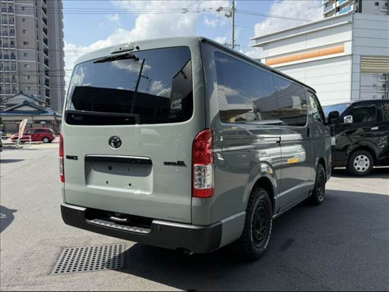 HIACE VAN