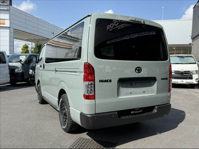 HIACE VAN
