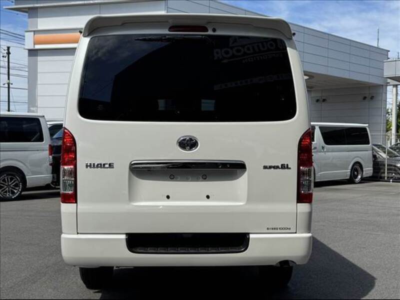 HIACE VAN